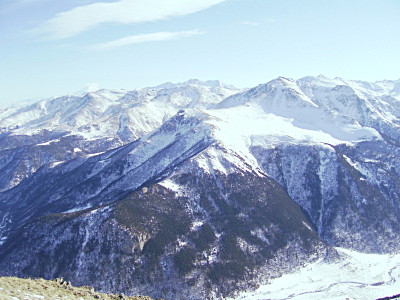 Хребет Кызыл-Ауш с вершиной Кызыл-Ауш, вид с горы Пастухова