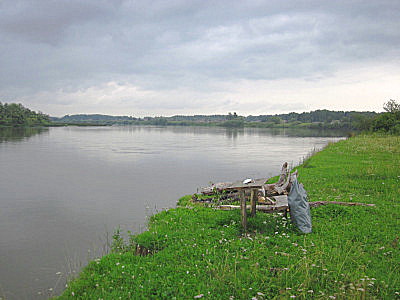 У деревни Макарова на реке Чулым